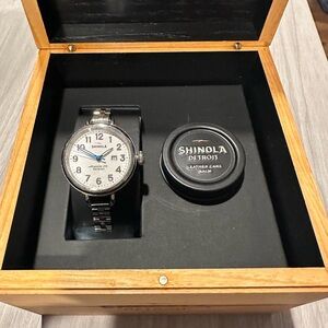 listing-status-banner